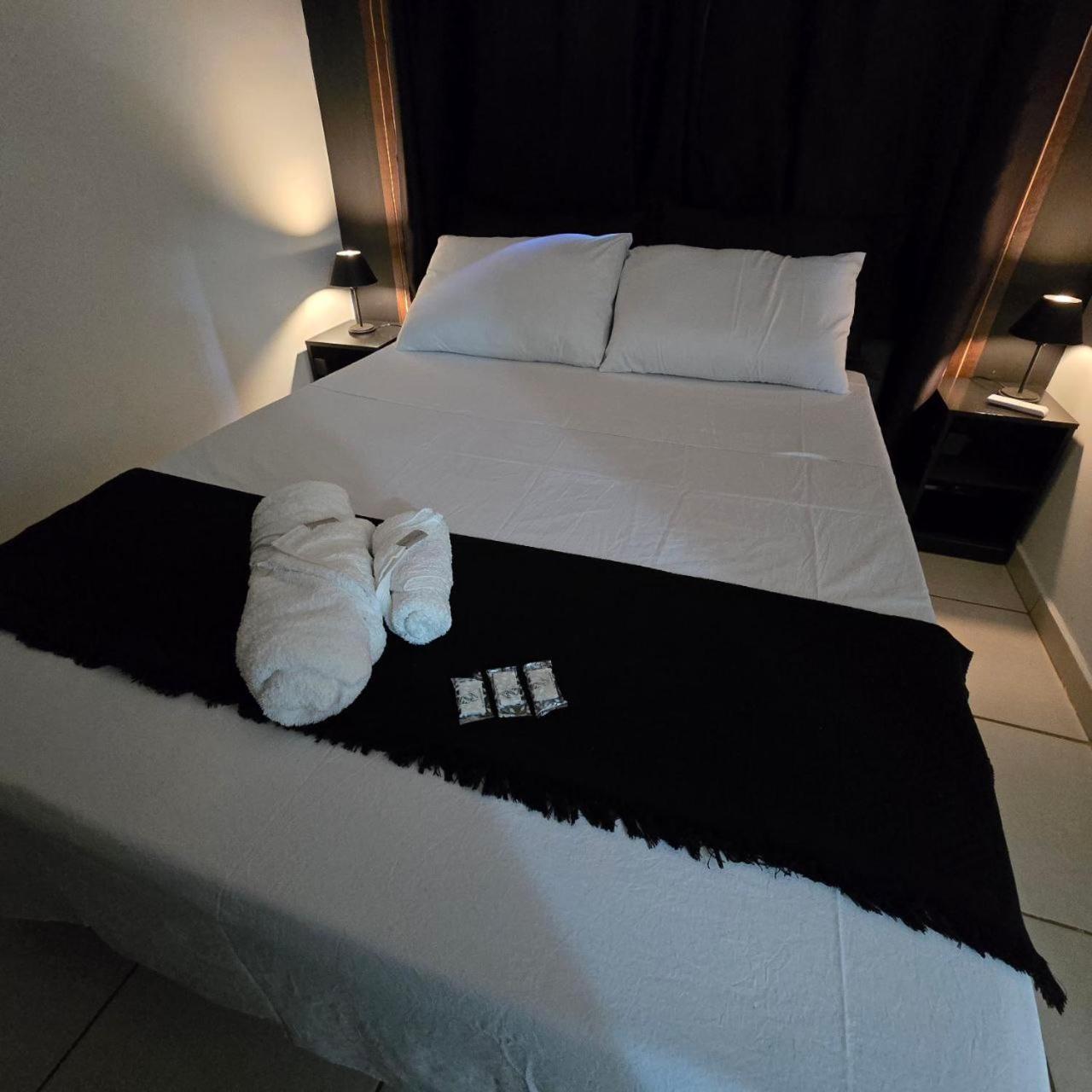 Apartment Confortavel 2 Quartos Garagem Ao Lado Shopping Zona Sul